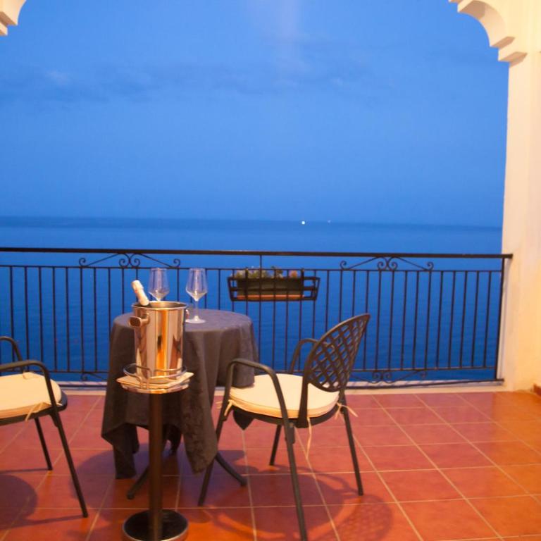 Park Hotel Silemi - Camera Matrimoniale/Doppia con Letti Singoli con Vista Mare - 14