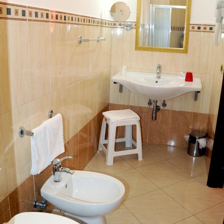 Garibaldi Relais - Budget Double or Twin Room - 2