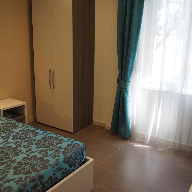 Endro's Rooms - Camera Matrimoniale con Balcone - 6