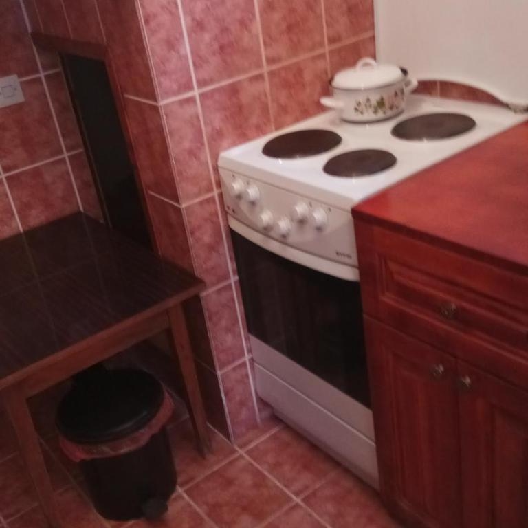 Apartments Vila Marija - Apartman sa Zajedničkim Kupatilom - 2