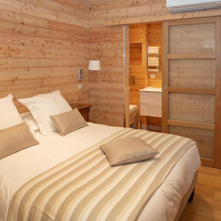 Relais Des Alpes - Chambre Triple Confort avec Douche - 1