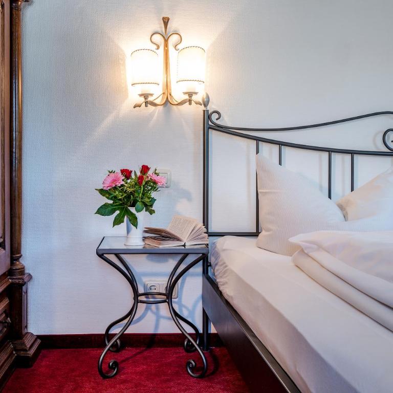 Laimer Hof am Schloss Nymphenburg - Dreibettzimmer - 2