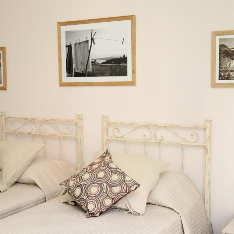 B&B Evelyne - Camera Matrimoniale/Doppia con Letti Singoli con Bagno Privato - 4