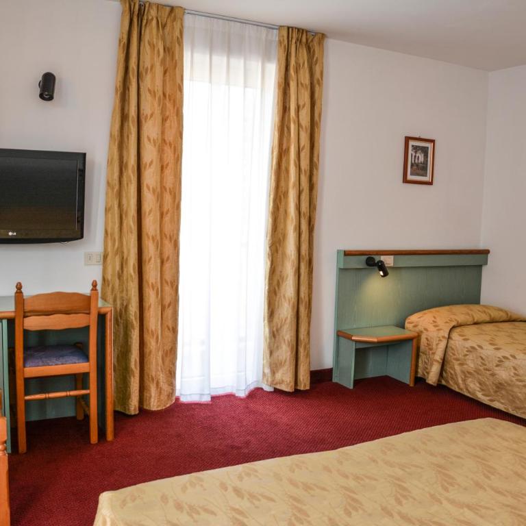 Hotel Sport - Camera Tripla - 3