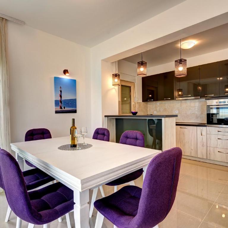 Apartments Villa Adriatic - Apartment with Balcony - 6