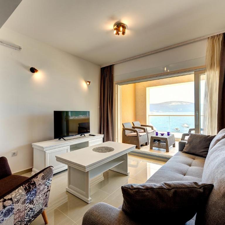 Apartments Villa Adriatic - Apartment with Balcony - 17