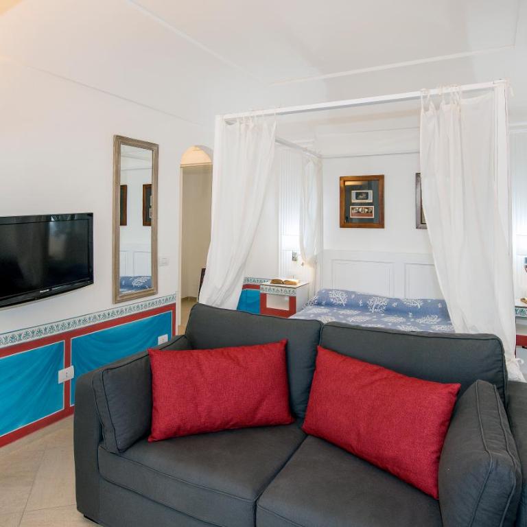 Villa Patrizi - Double Room with Patio - 8