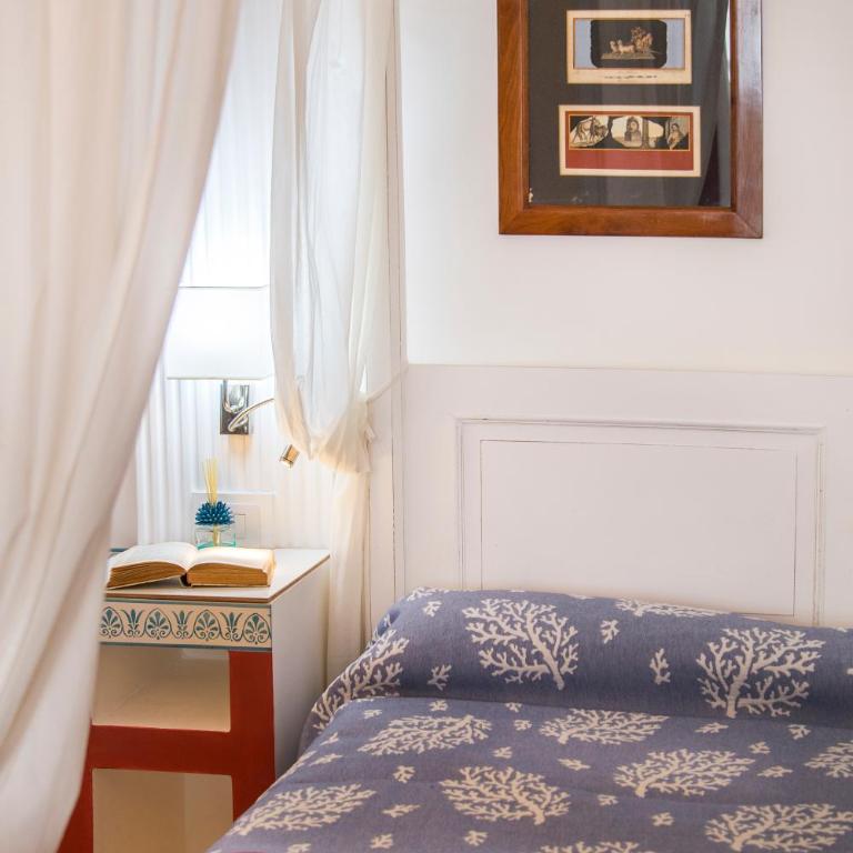 Villa Patrizi - Double Room with Patio - 4
