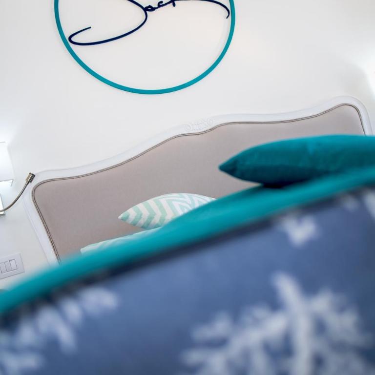 Villa Patrizi - Deluxe Double Room with Balcony and Sea View - 9