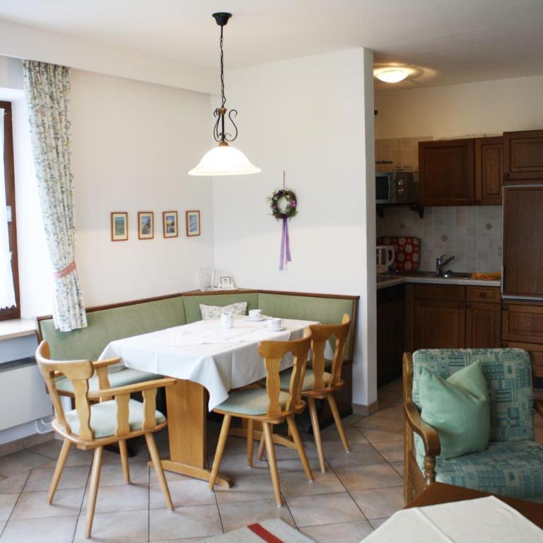 Haus Vierjahreszeiten - Apartment mit 2 Schlafzimmern - 3
