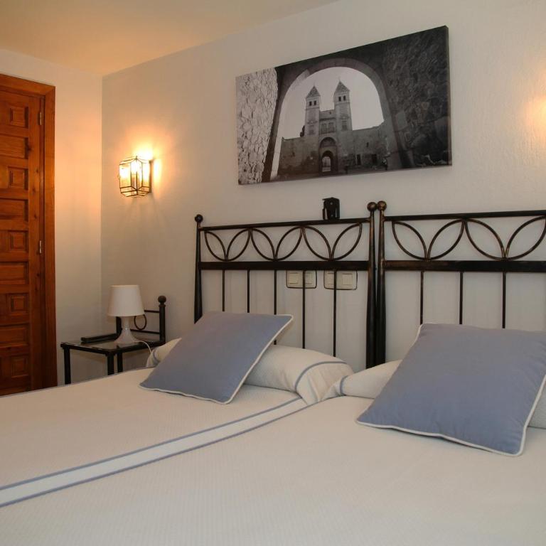Hostal la posada de Zocodover - Habitación Doble - 2 camas - 6