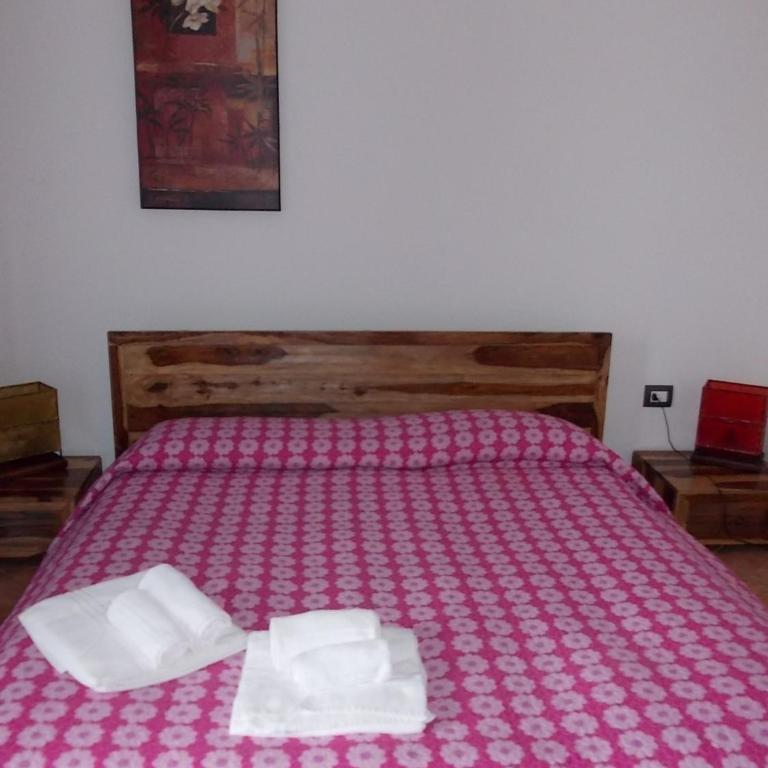Agriturismo Le Rondini Di San Bartolo - Camera Matrimoniale - 1