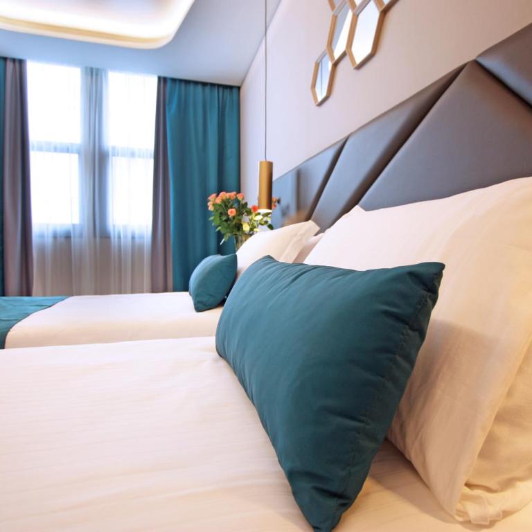 The Hive Hotel - Camera Matrimoniale Executive - 3