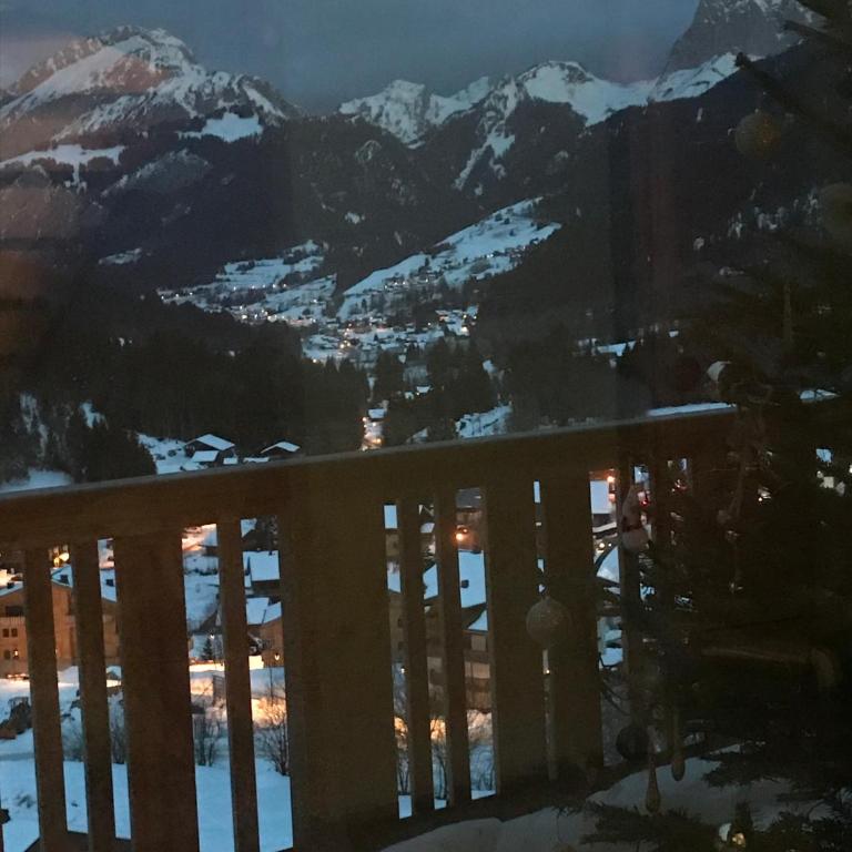Chalet Henri - Appartement 3 Chambres avec Vue sur la Montagne - 58