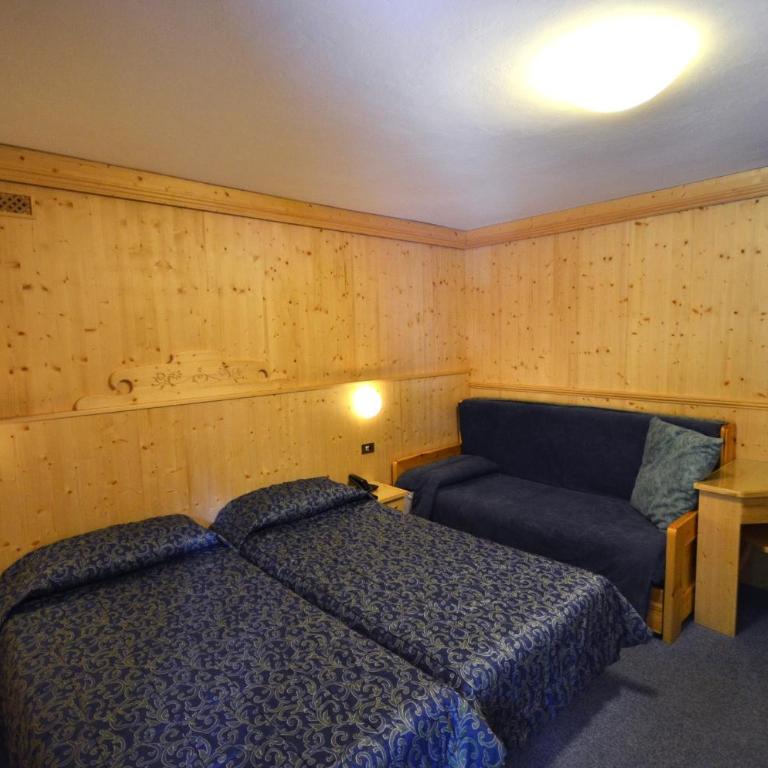 Hotel Cime D'Oro - Camera Matrimoniale con Balcone (2 Adulti + 1 Bambino) - 3