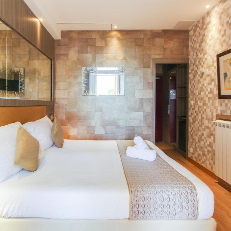 Hôtel Provençal - Chambre Double Supérieure - 4