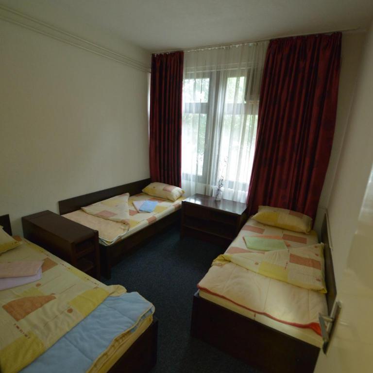 Guesthouse Duga - Trokrevetna Soba sa Kupatilom - 2