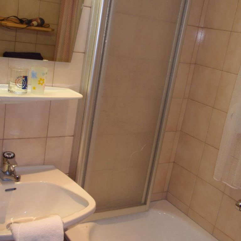 Ferienwohnungen Almsonne - Comfort Apartment mit 2 Schlafzimmern und Balkon - 2