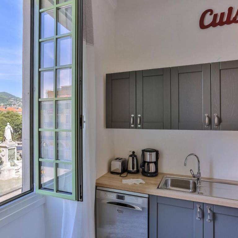 MY CASA - GARIB - Place Garibaldi - 4 bedrooms - Balcony - Appartement - 26
