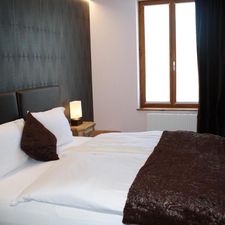 Hotel de la Gare - Superior Zimmer mit Kingsize-Bett - 5
