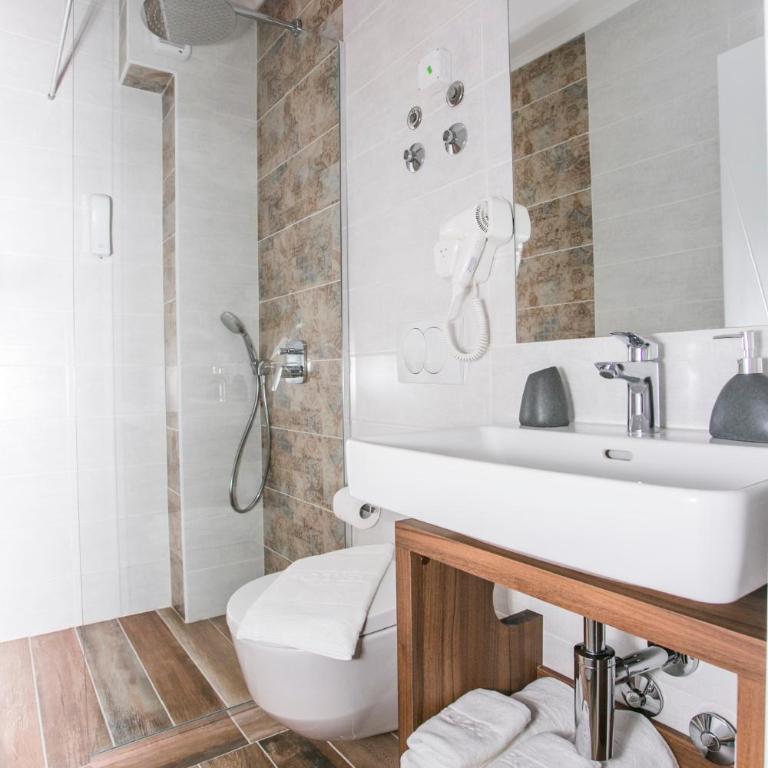 Villa Delux - Soba sa Bračnim Krevetom (Queen-size) i Pogledom na More - 9