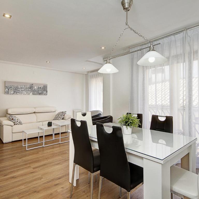 Catedral Lujo PARKING GRATIS - Deluxe Apartment - 1