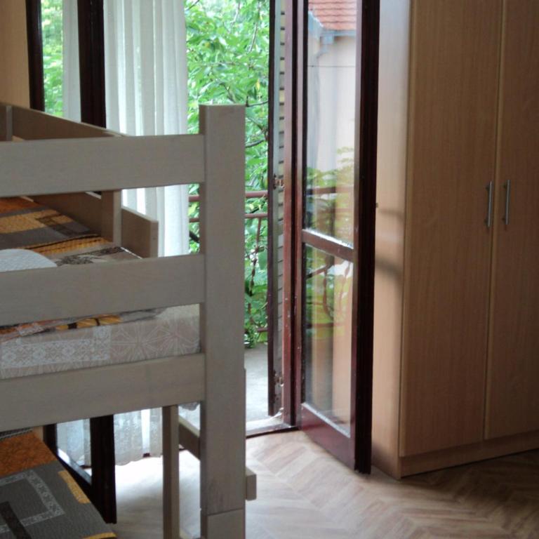 Apartments Škaljari - Apartment with Balcony - 9
