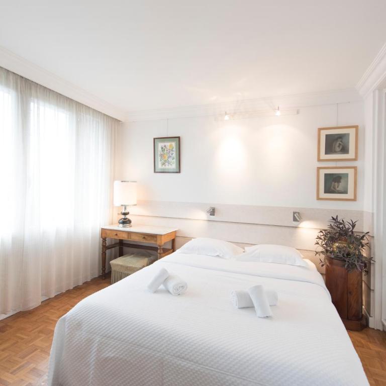 Veeve - Apartment near Pont de Grenelle - Appartement - 2