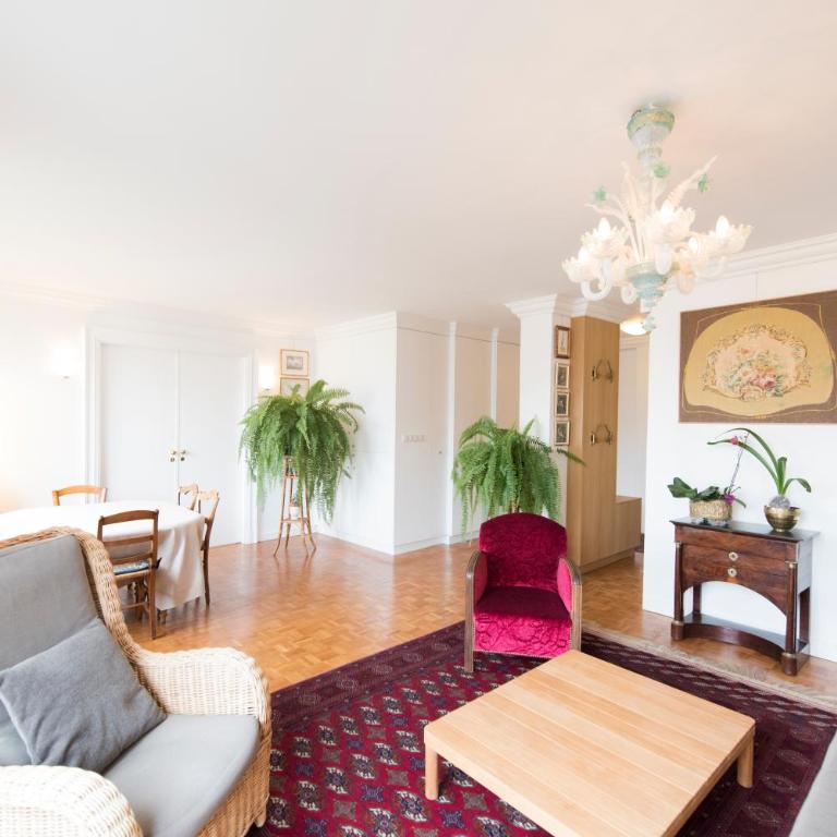 Veeve - Apartment near Pont de Grenelle - Appartement - 14