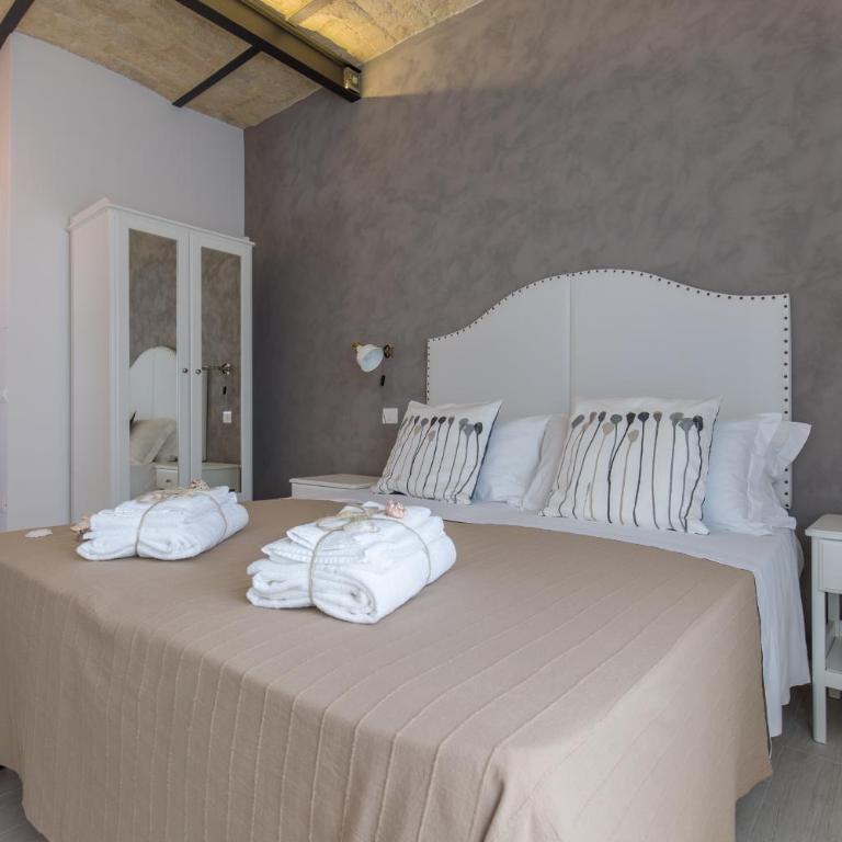 Al Faro Bianco B&B e Residence con parcheggio - Camera Matrimoniale Deluxe - 3
