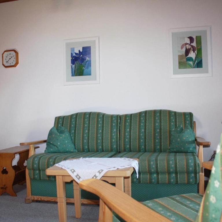 Haus Vierjahreszeiten - Apartment mit 2 Schlafzimmern - 2