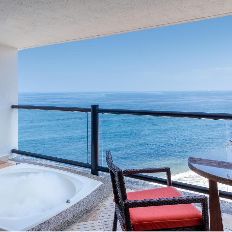 Hyatt Ziva Puerto Vallarta - All Inclusive - Habitación Club con bañera de hidromasaje - 1 cama extragrande - Frente al mar - 1