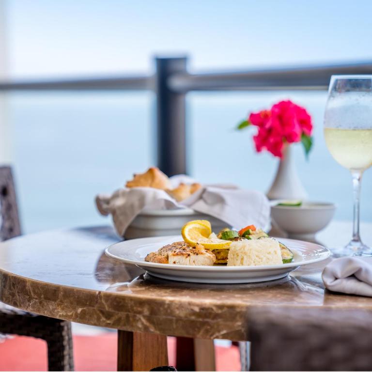Hyatt Ziva Puerto Vallarta - All Inclusive - Habitación Doble Club con bañera de hidromasaje - Frente al mar - 2