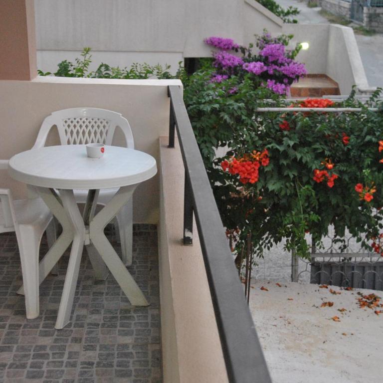Haamel Apartment - Apartment with Balcony - 3