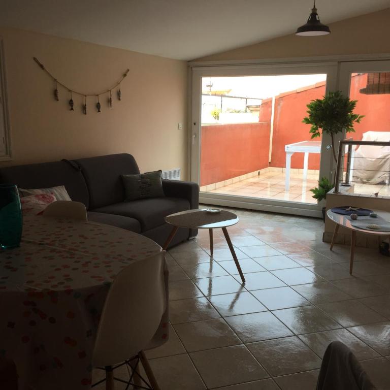 La tropezienne, Duplex 73 m2, 100 m du port, climatisation, grande terrasse - Apartment mit 3 Schlafzimmern - 17