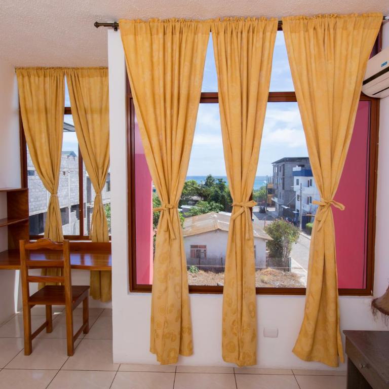 Hostal Tongo Reef - Habitación Doble con vistas al mar - 5