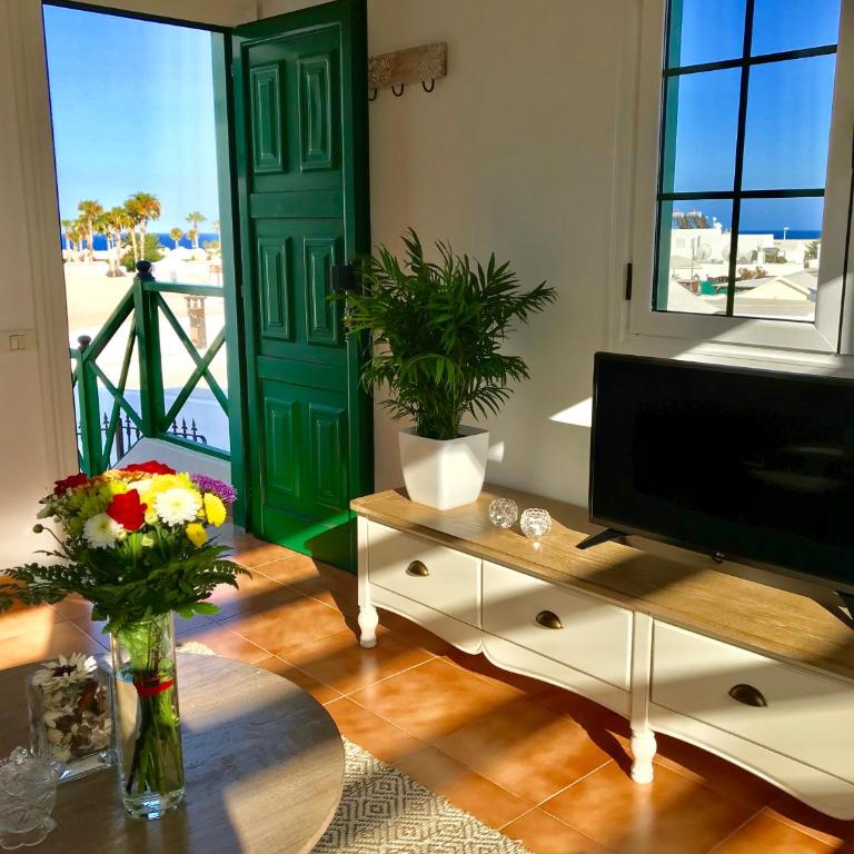 Blue Sky - Studio Apartment with Sea View - 3