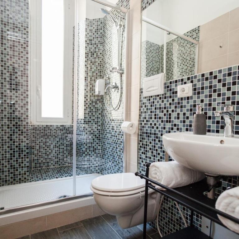 Re di Luna B&B - Camera Matrimoniale/Doppia con Letti Singoli con Bagno Privato - 8