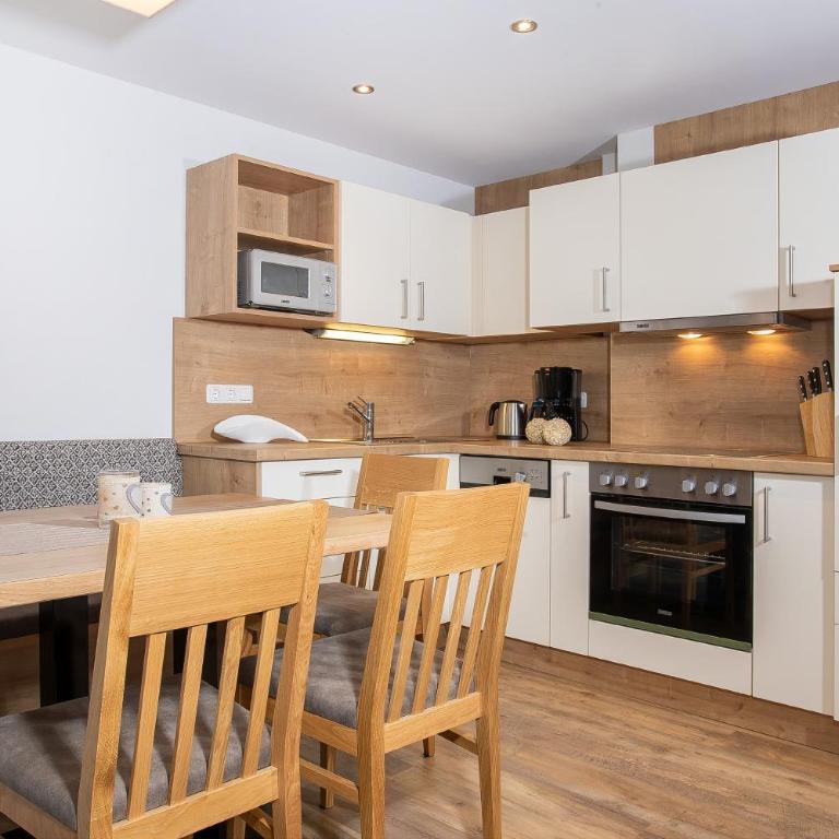 Alpenherz Ferienwohnungen - Appartamento di 70 m² con 2 Camere da Letto - 7