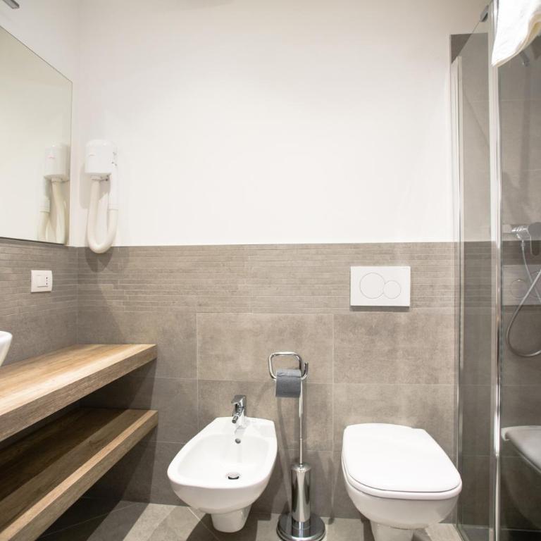Suite Dreams in Verona - Camera Tripla con Terrazza - 12