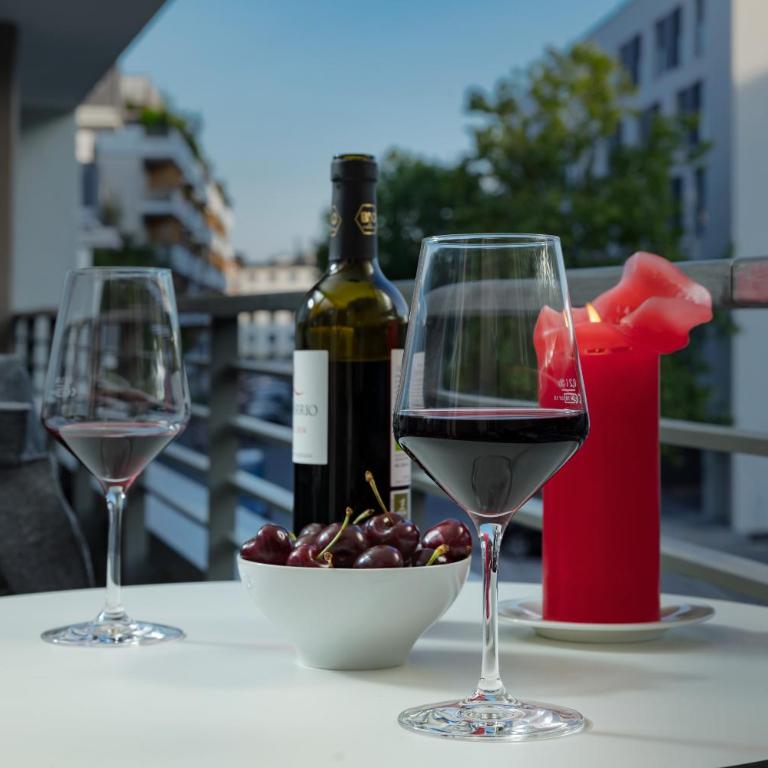 DD Suites Serviced Apartments - Standard Double Room - 4