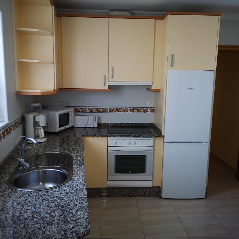 Duplex Tres Dormitorios Playa A Rapadoira - Apartamento - 68
