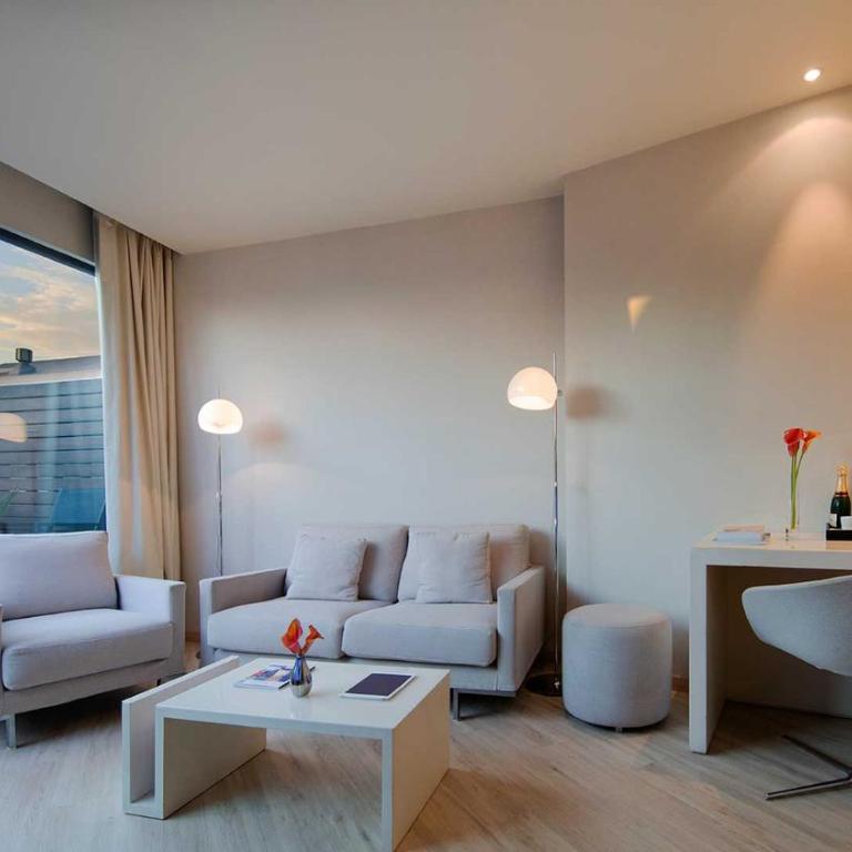 Cram Hotel - Suite with Terrace - 3
