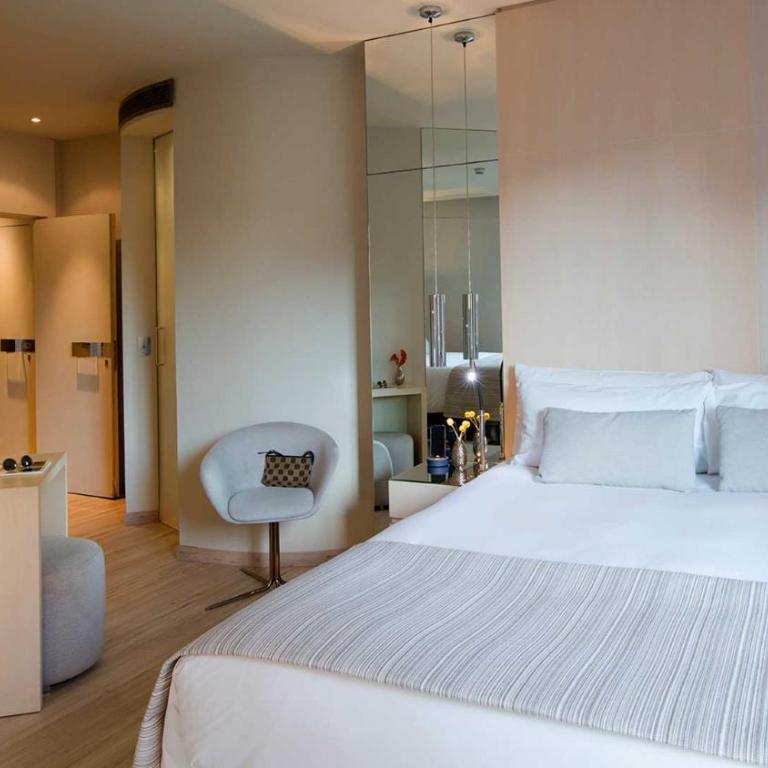 Cram Hotel - Deluxe Double Room - 5