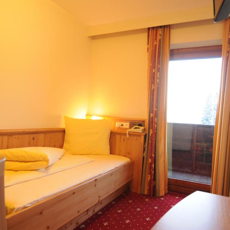 Sporthotel Tirolerhof - Single Room with Balcony - 3