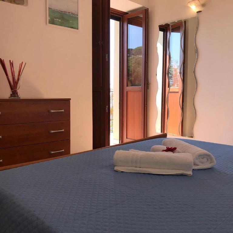Cala San Francesco B&B - Camera Deluxe Matrimoniale con Vista Mare - 5