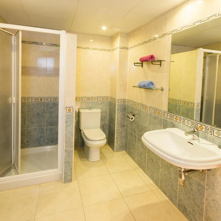 InmoSantos Apartamentos Daniel - Two-Bedroom Apartment with Pool View - 29