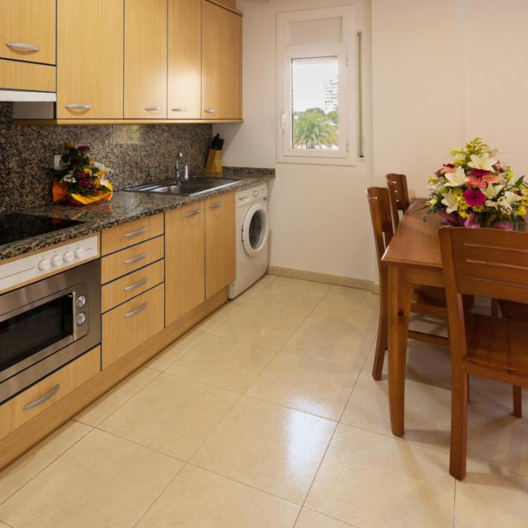 InmoSantos Apartamentos Daniel - Two-Bedroom Apartment with Pool View - 34