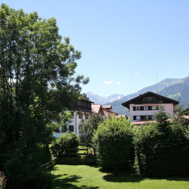 Alpenflair Ferienwohnungen Whg 107 "Fliederbusch" - Apartment - 15