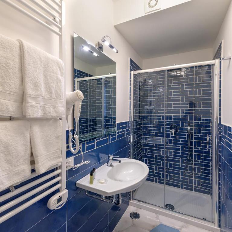 Caruso suite - Deluxe Double Room with Balcony - 4